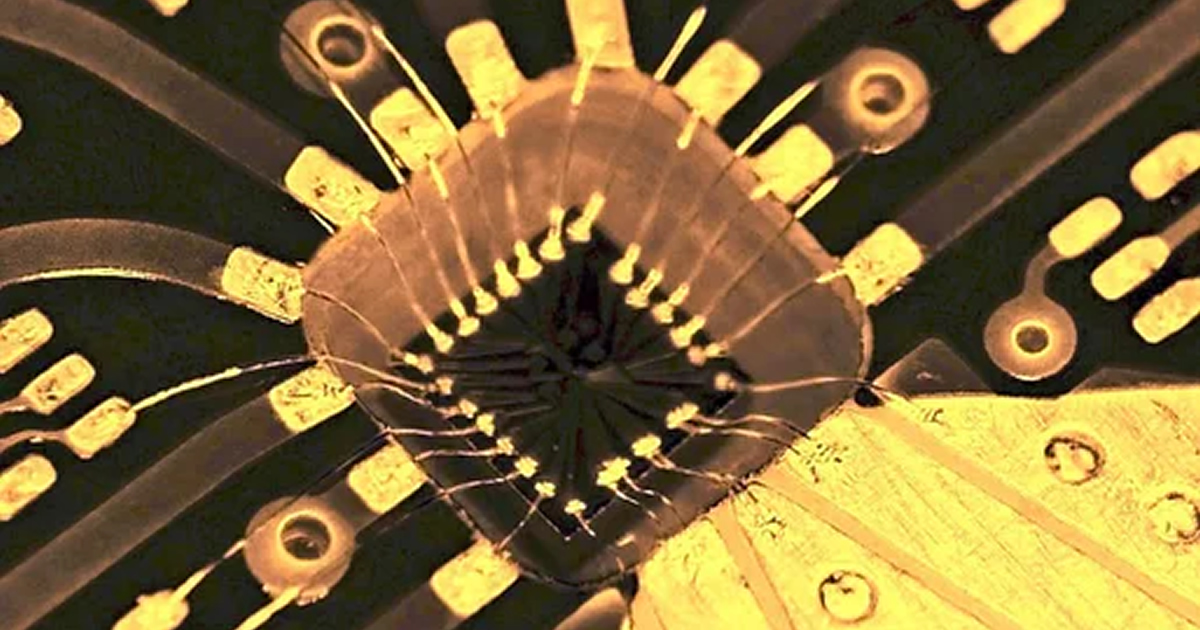「量子コンピューター」の心臓部となるチップをシリコン半導体で作製