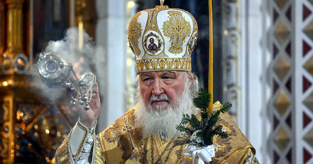 モスクワの大聖堂でクリスマスのミサを行うロシア正教会のキリル総主教