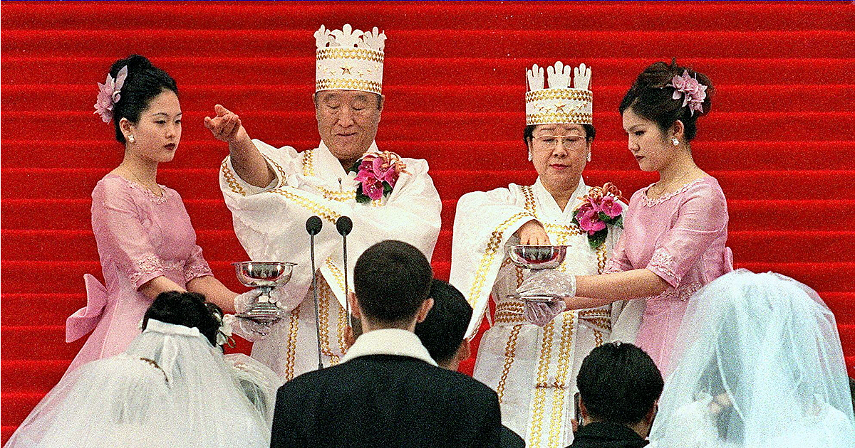 2000年2月、ソウルの蚕室オリンピックスタジアムで行われた合同結婚式
