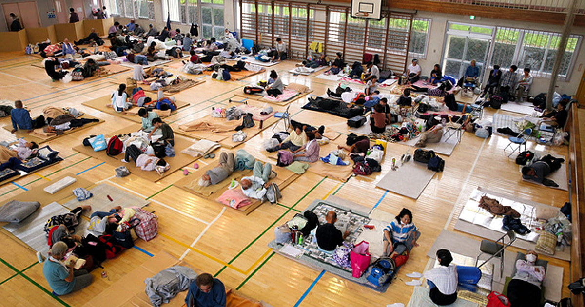 災害時に自治体が用意する避難所といえば、体育館や公民館が多い