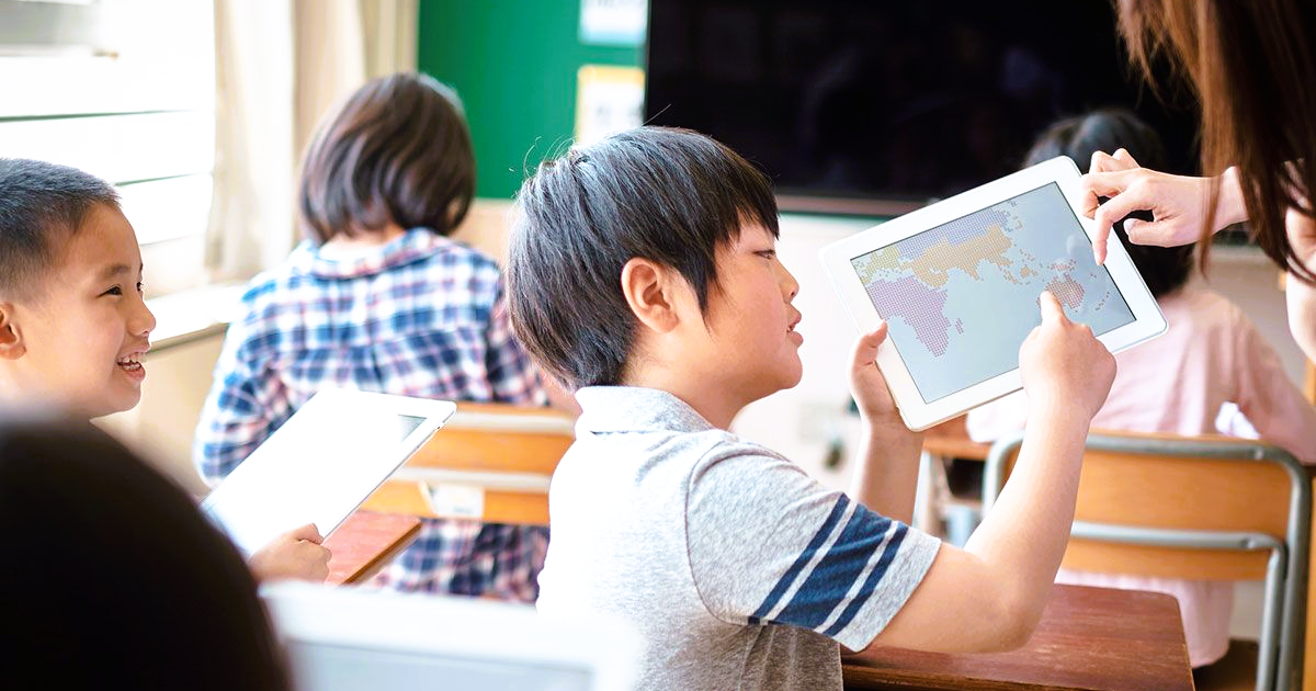 「北欧は学力低下で紙回帰」？